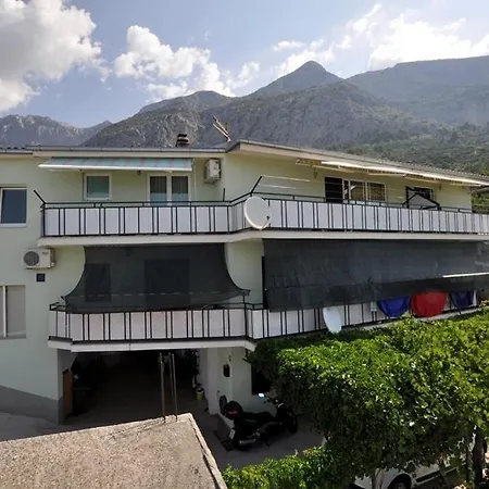14091a Apartamento Makarska